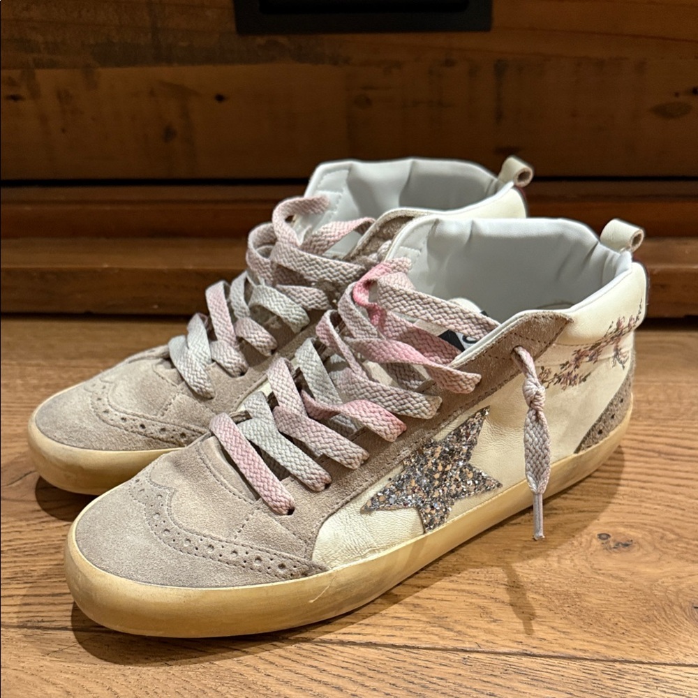 GOLDEN GOOSE Midstar Embroidered Floral Sneakers